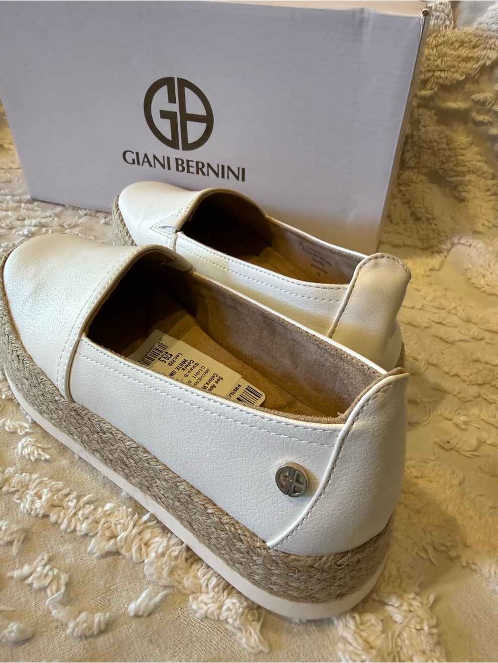 Giani Bernini White Slip-On Espadrille Flats#656 - Picture 2 of 5